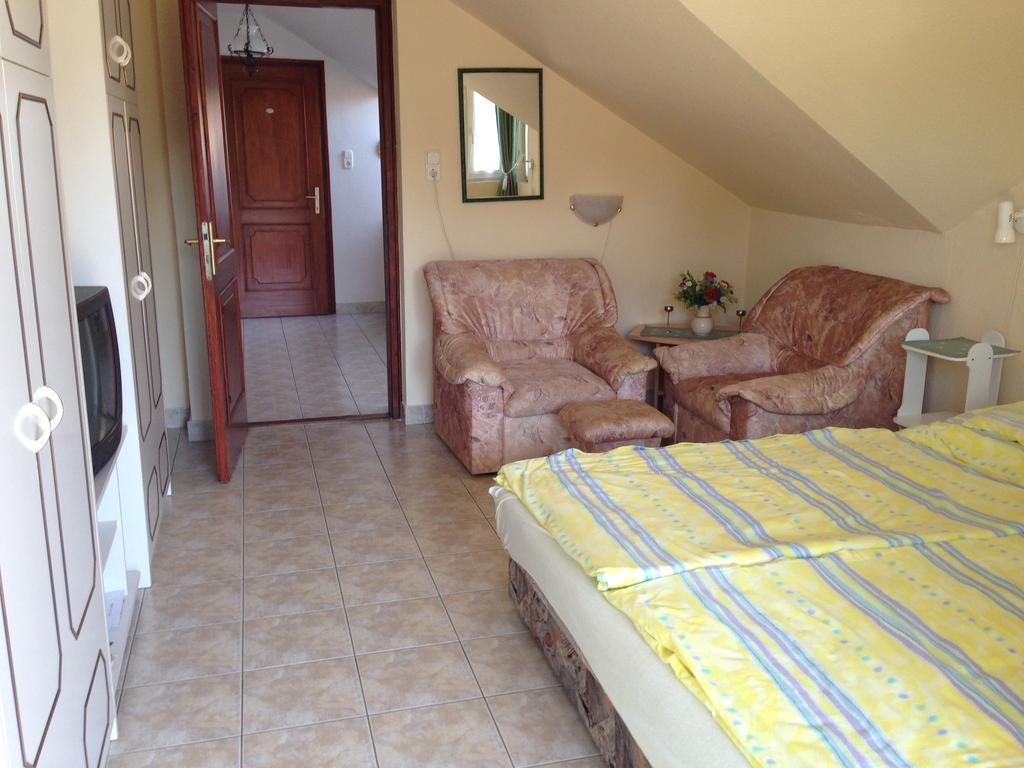 Villa Natalia Hévíz Habitación foto